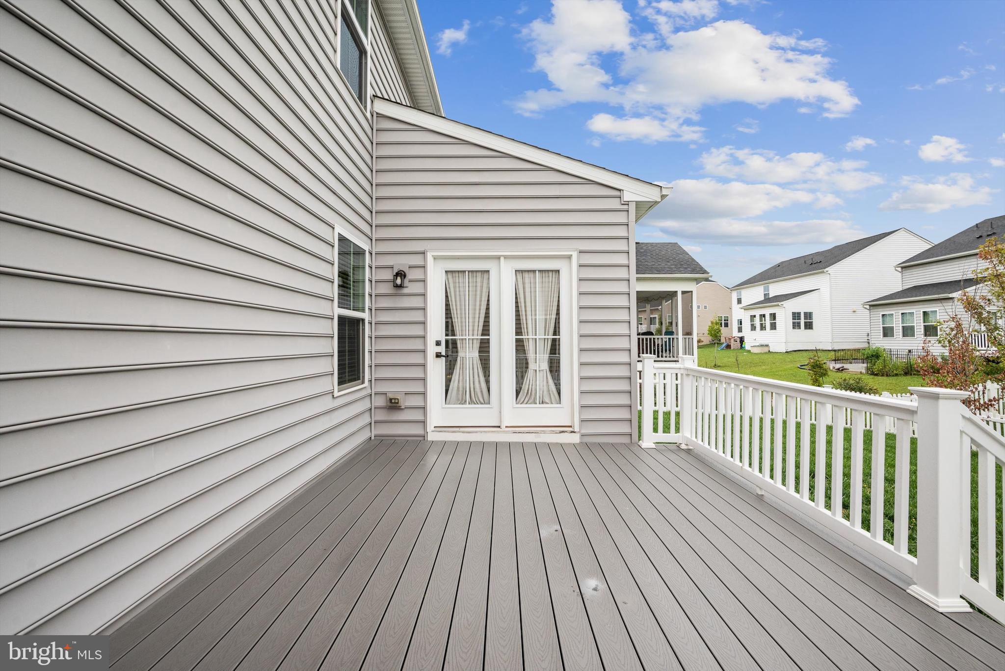 104 IRONWEED DR
