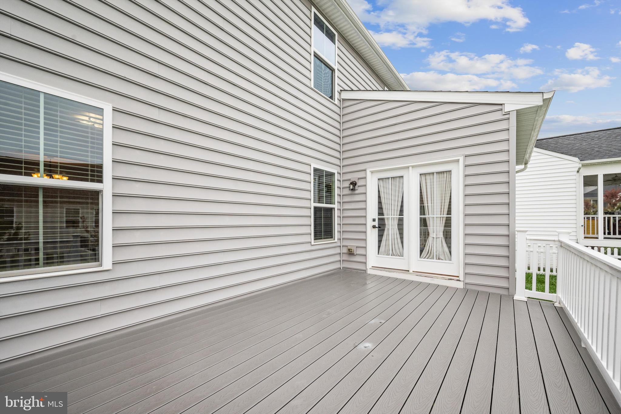 104 IRONWEED DR