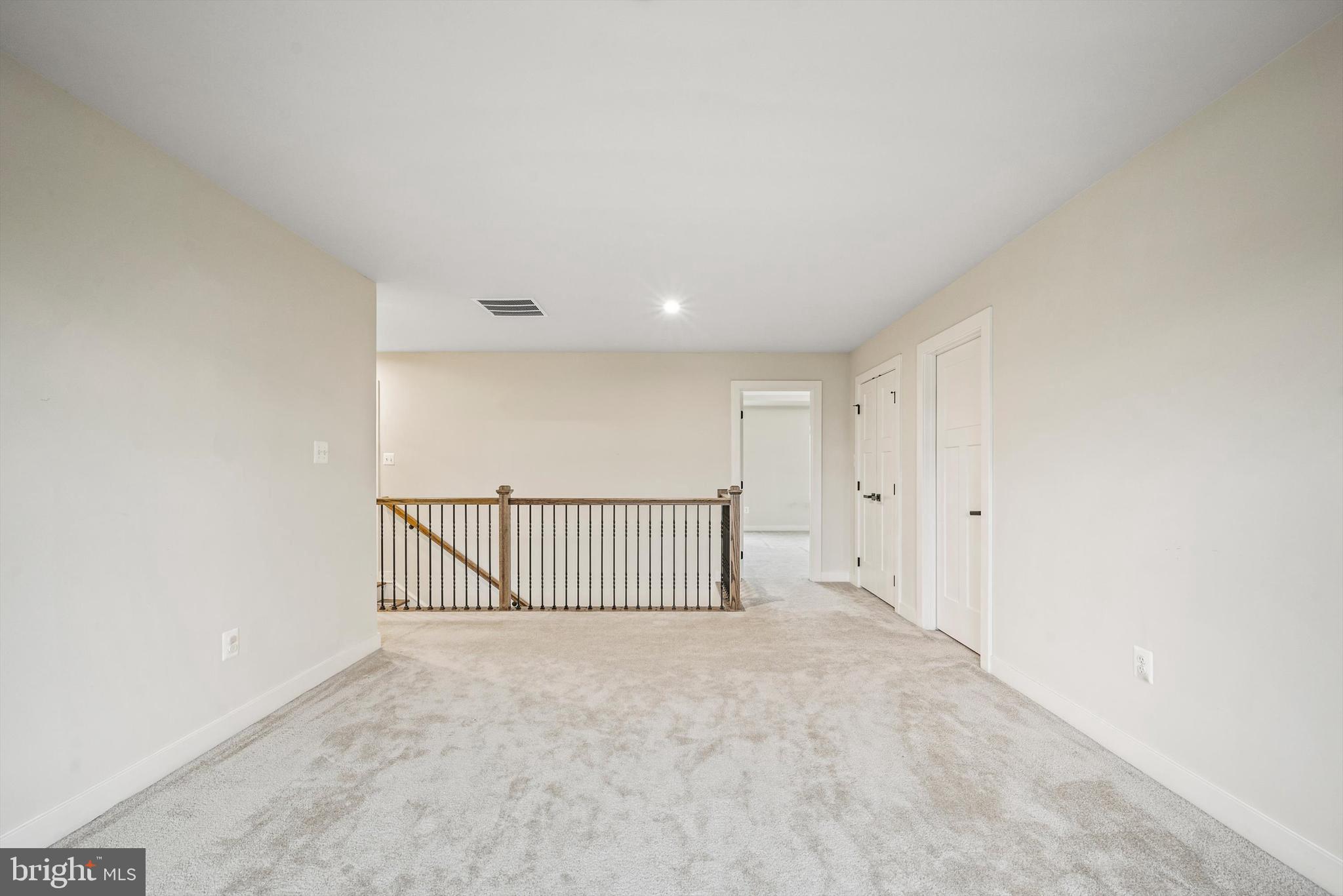 104 IRONWEED DR