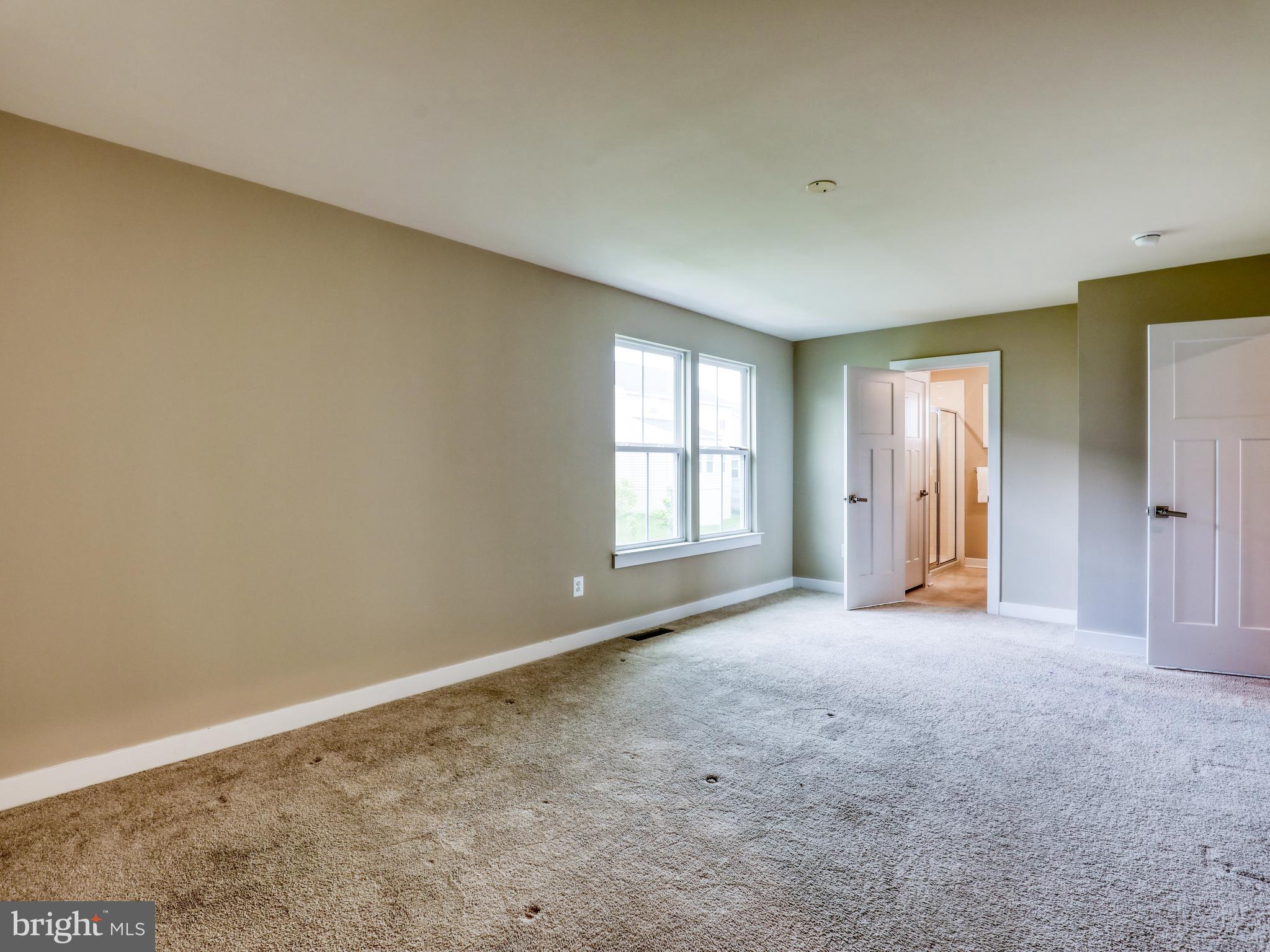 112 FRINGETREE COURT