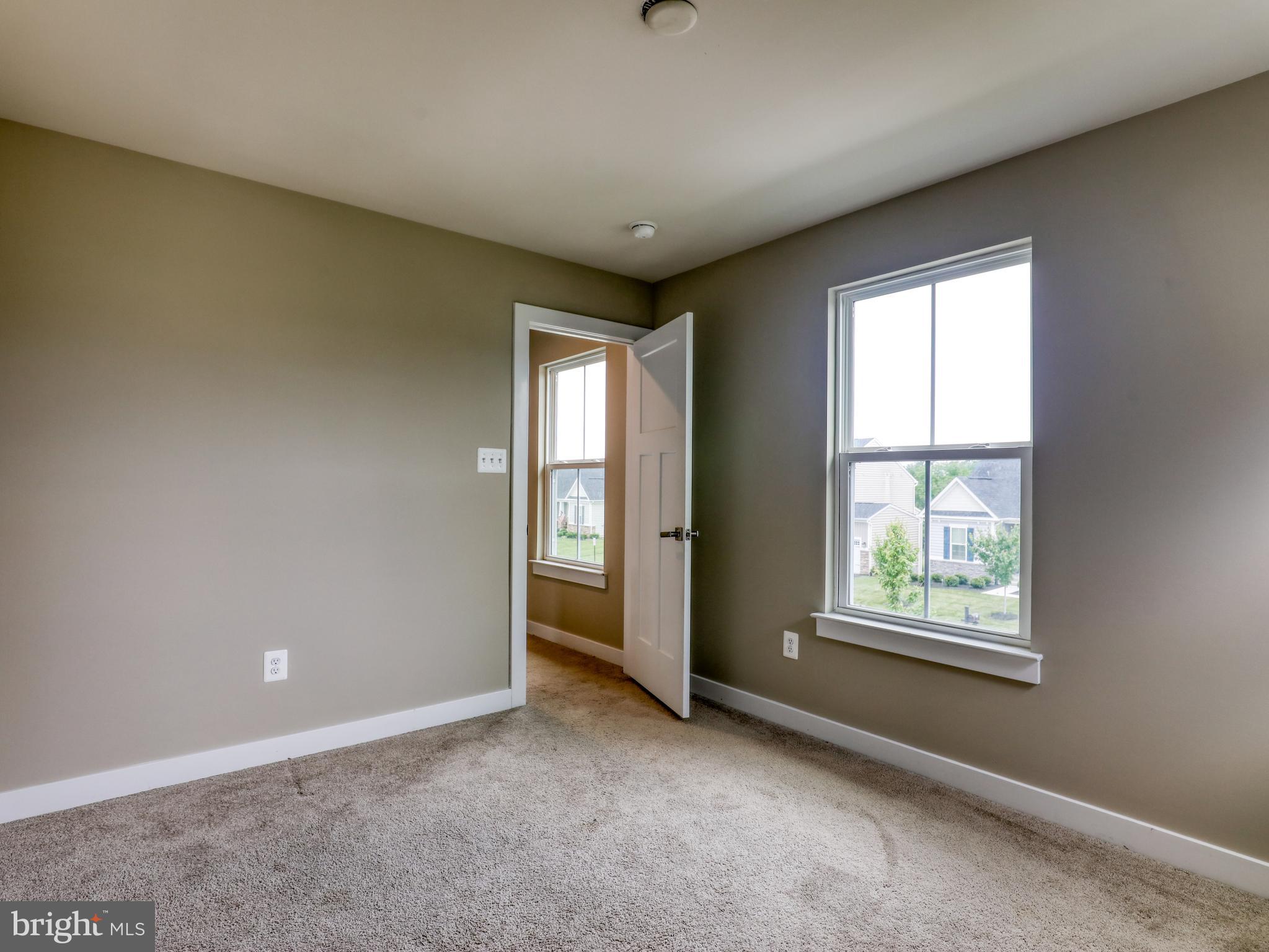 112 FRINGETREE COURT