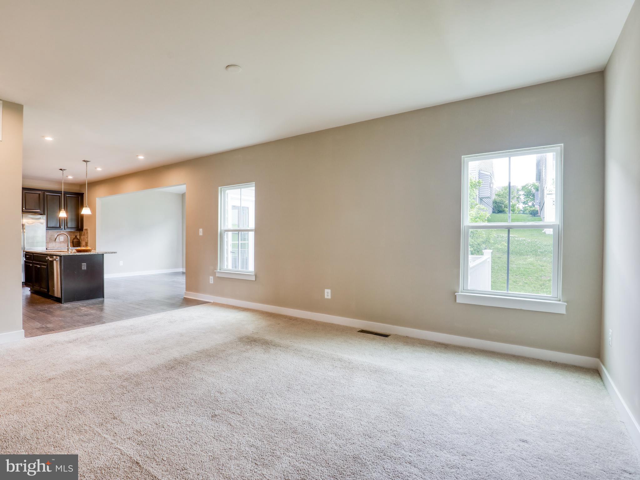 112 FRINGETREE COURT