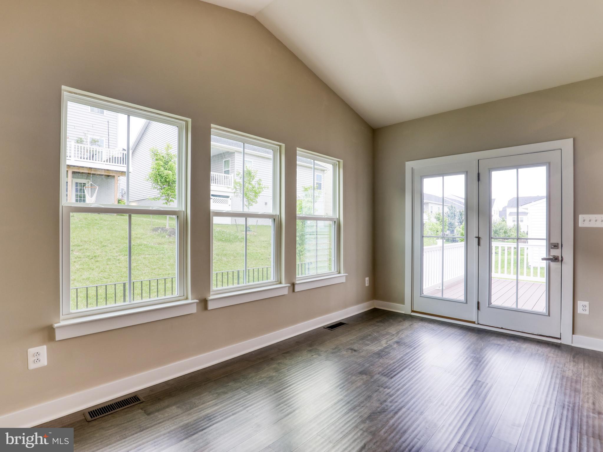 112 FRINGETREE COURT