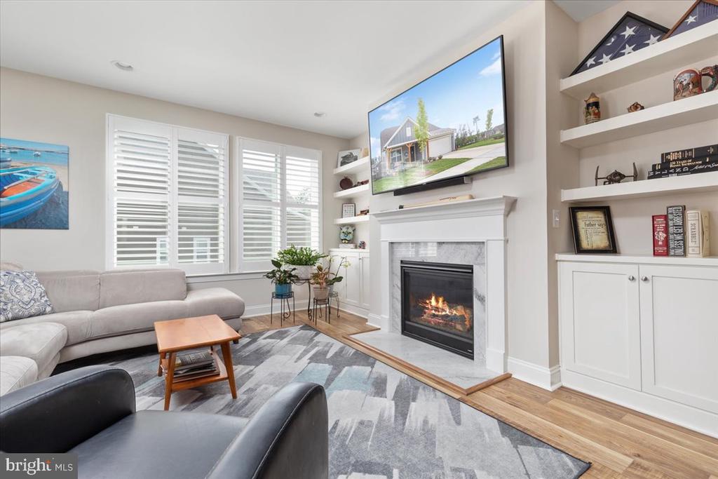 123 Viceroy Way