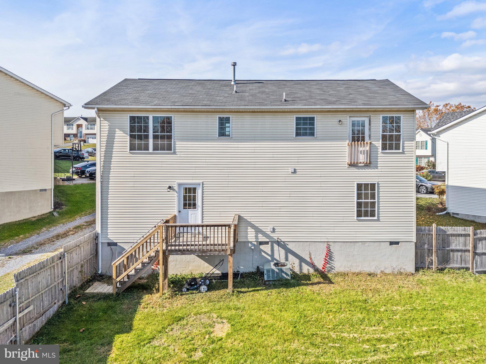 132 Paradise Ct