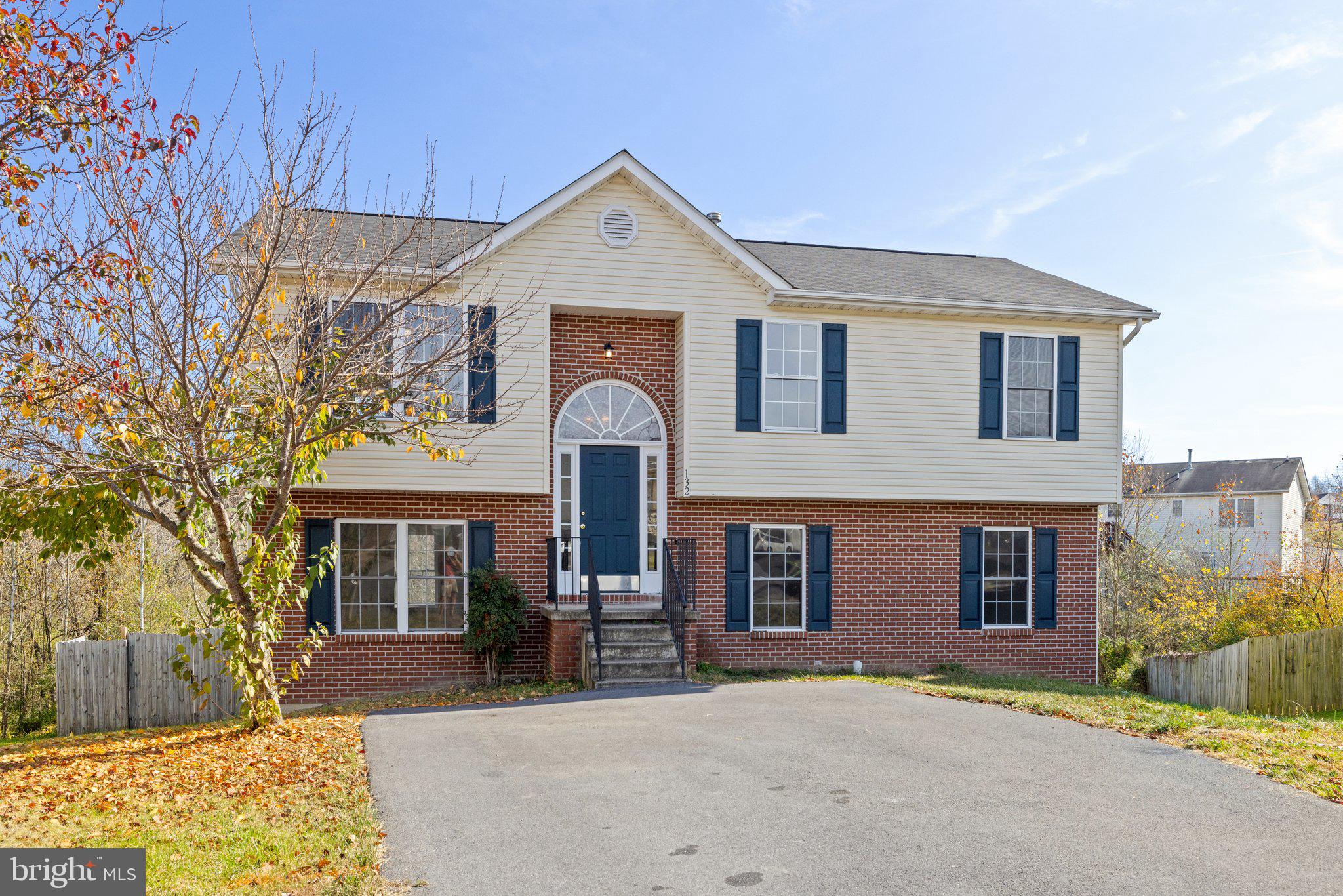 132 Paradise Ct
