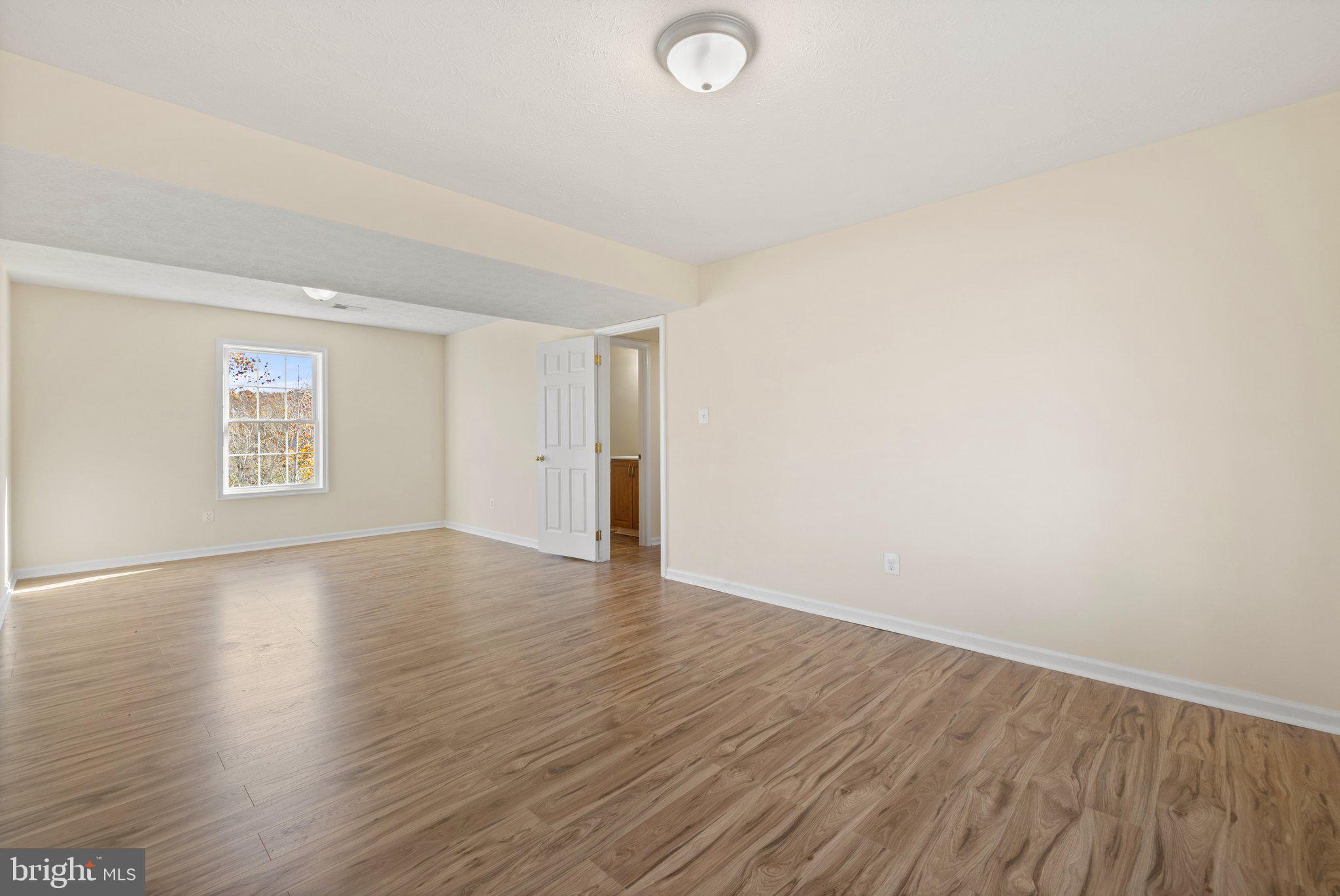132 Paradise Ct