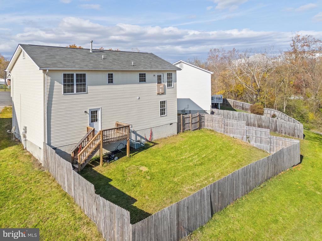 132 Paradise Ct