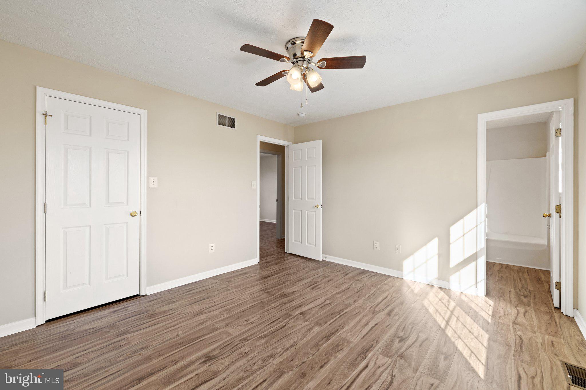 132 Paradise Ct