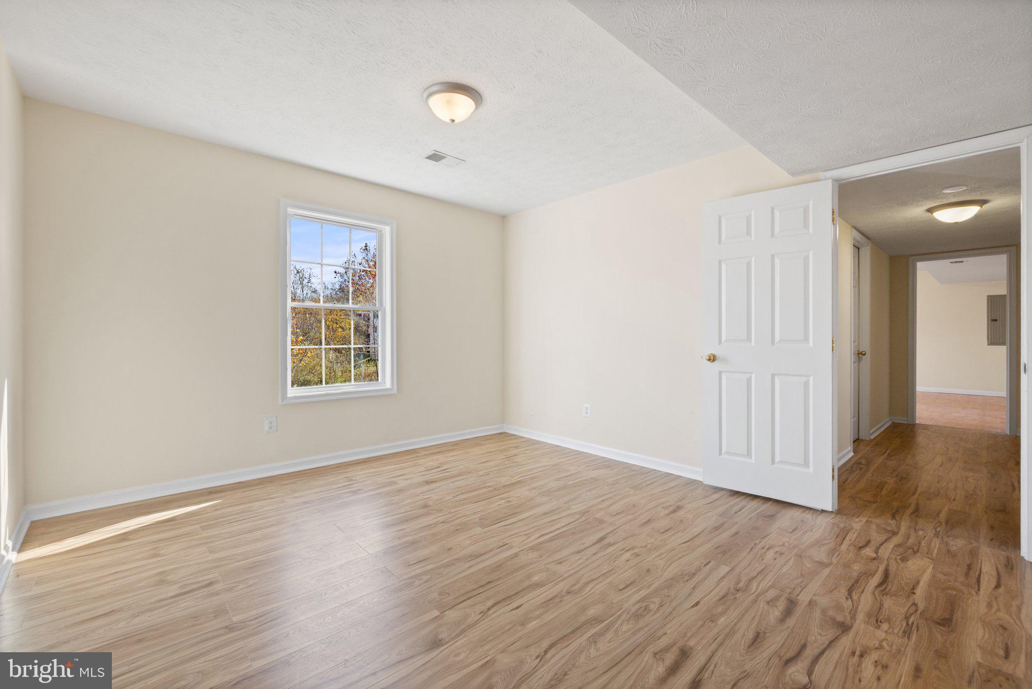 132 Paradise Ct