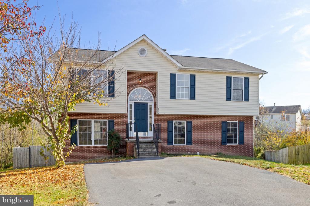 132 Paradise Ct