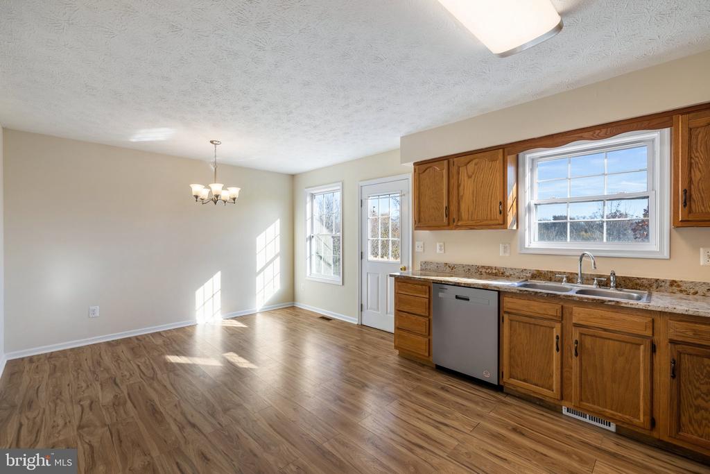 132 Paradise Ct