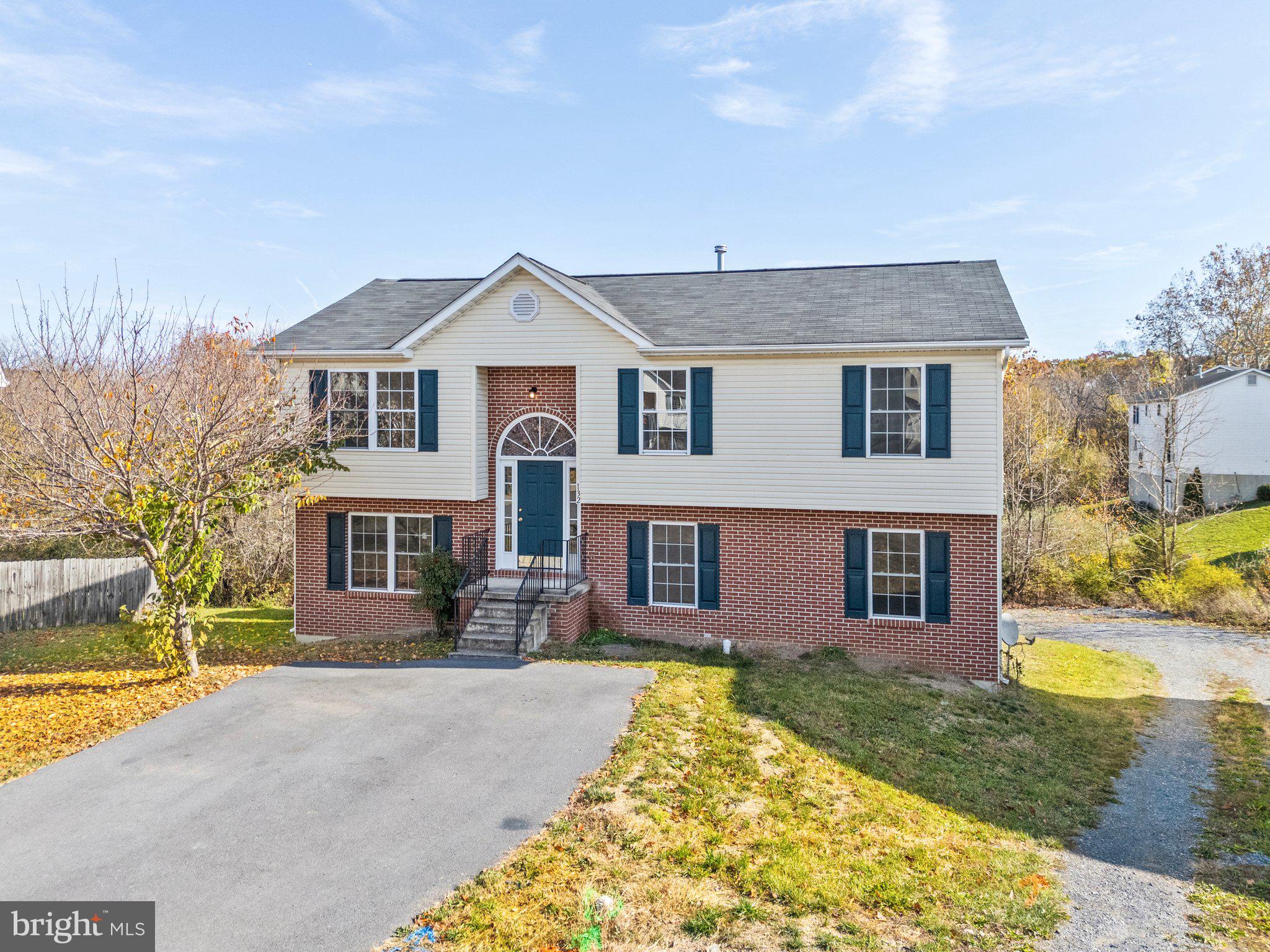 132 Paradise Ct