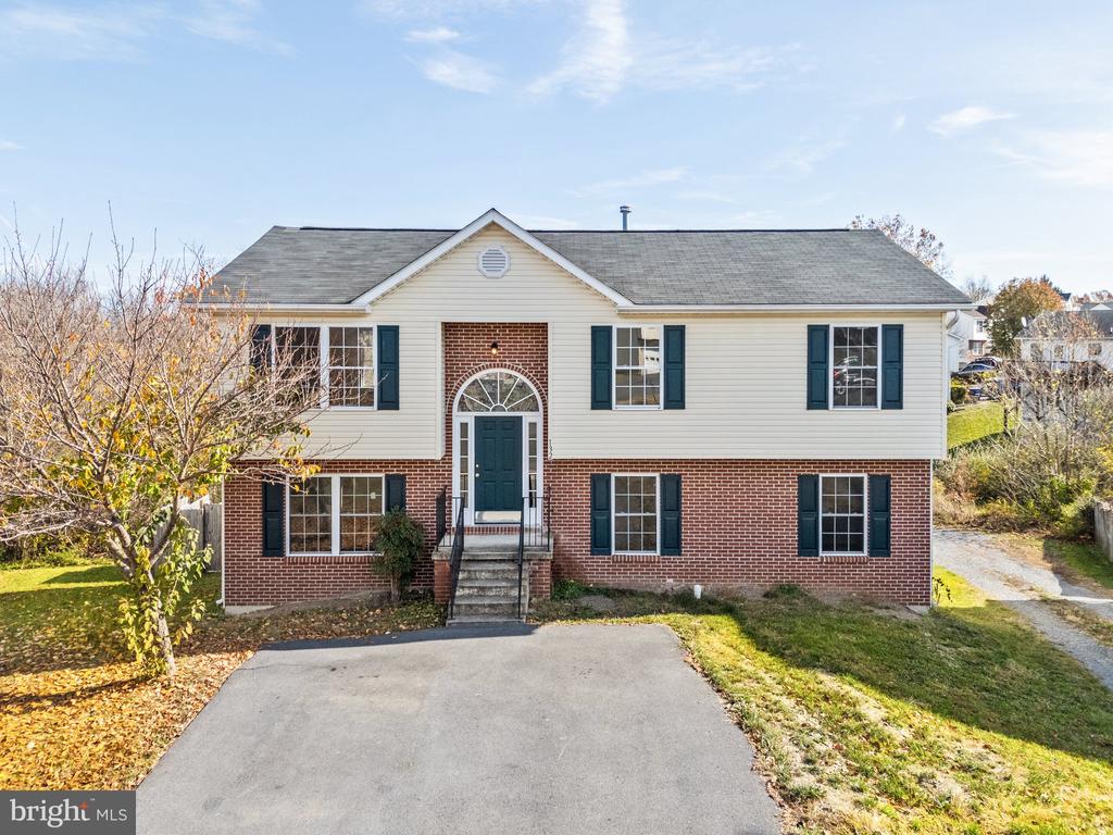 132 Paradise Ct