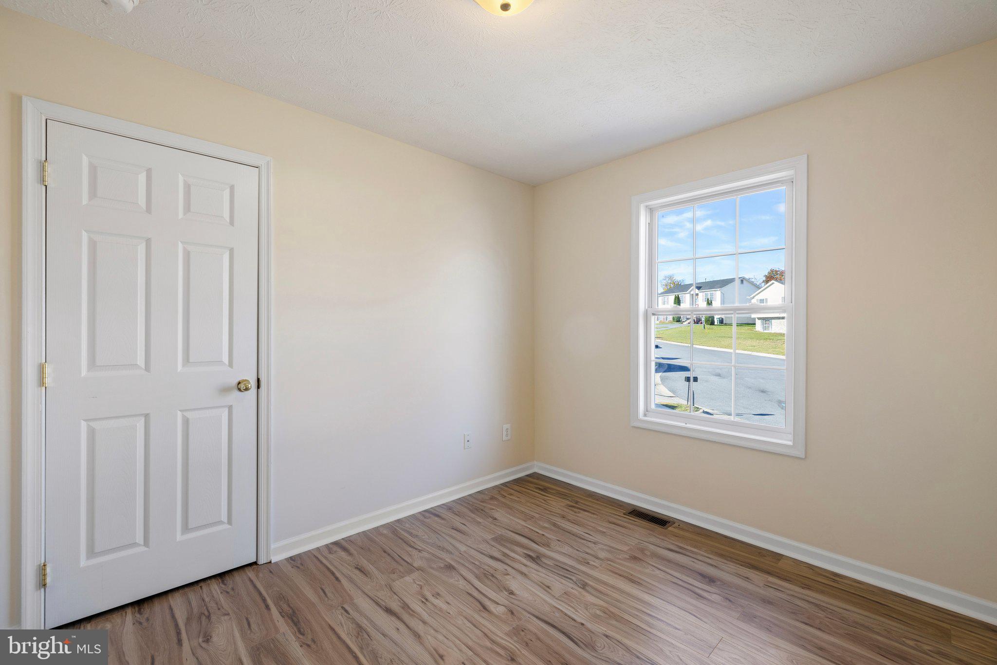 132 Paradise Ct