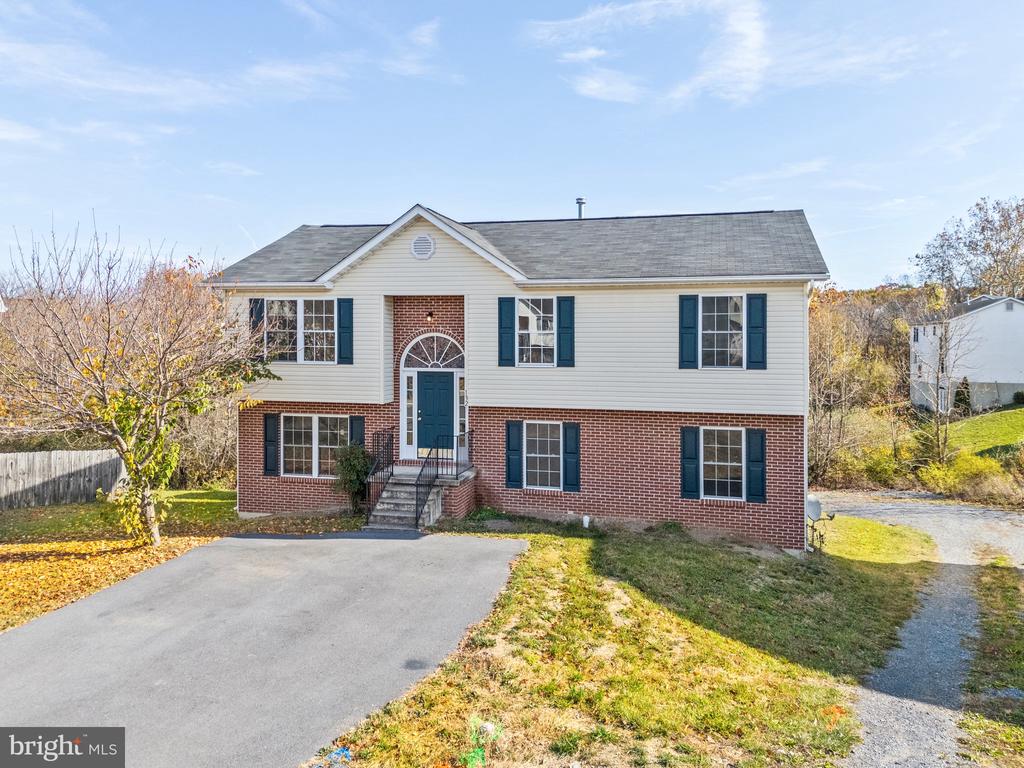 132 Paradise Ct