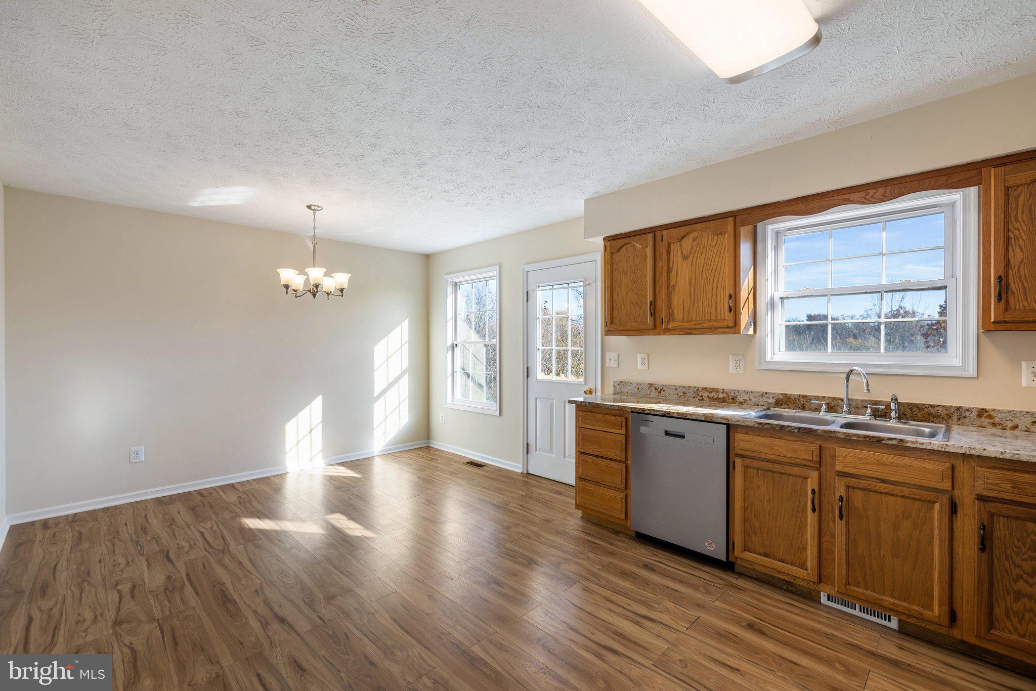 132 Paradise Ct