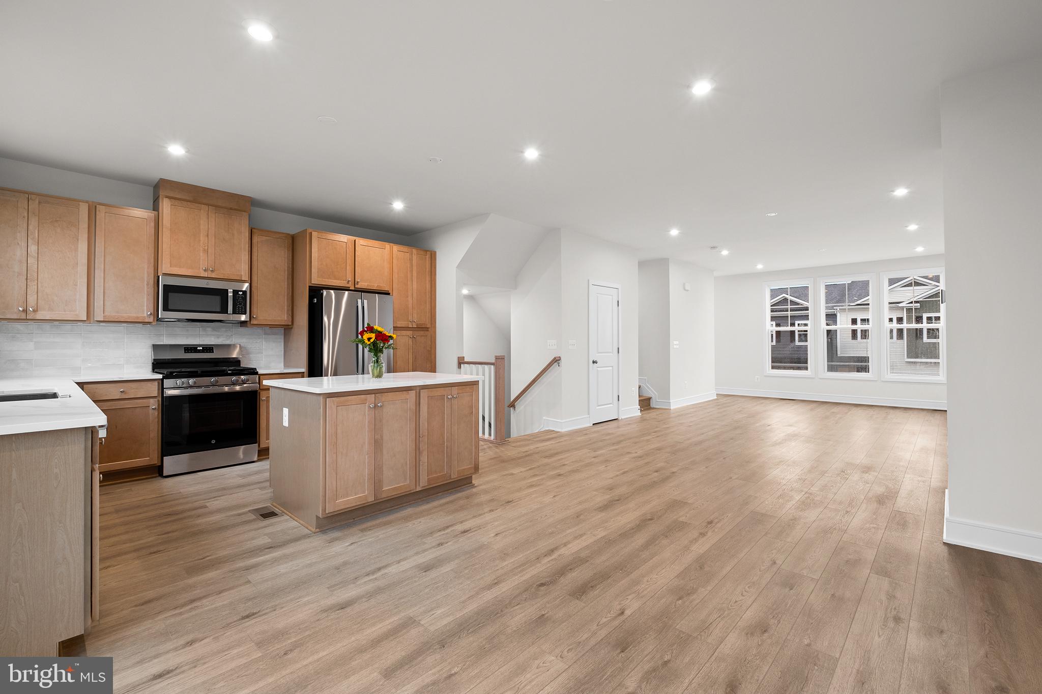 116 Leather Flower Dr