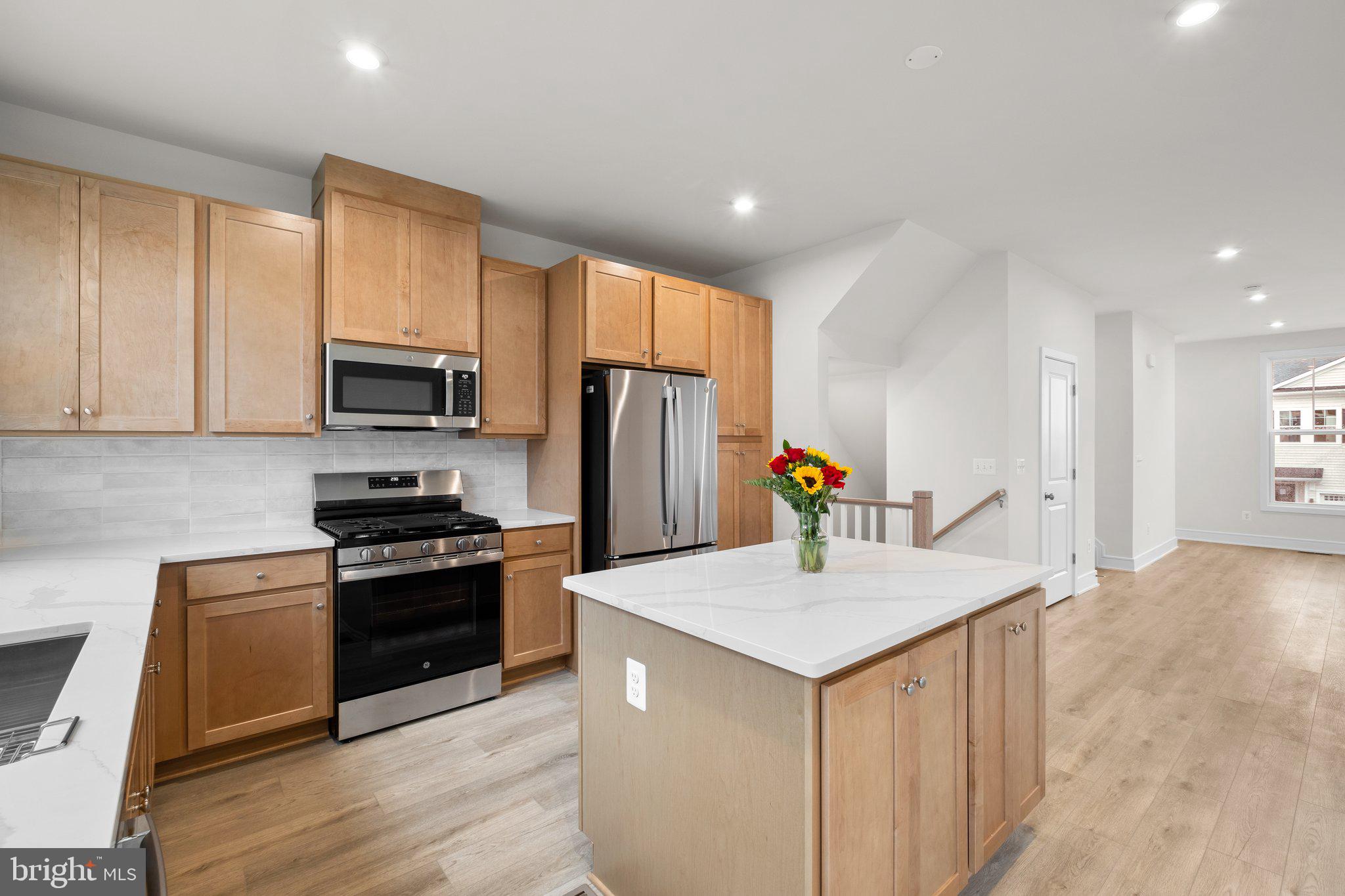 116 Leather Flower Dr