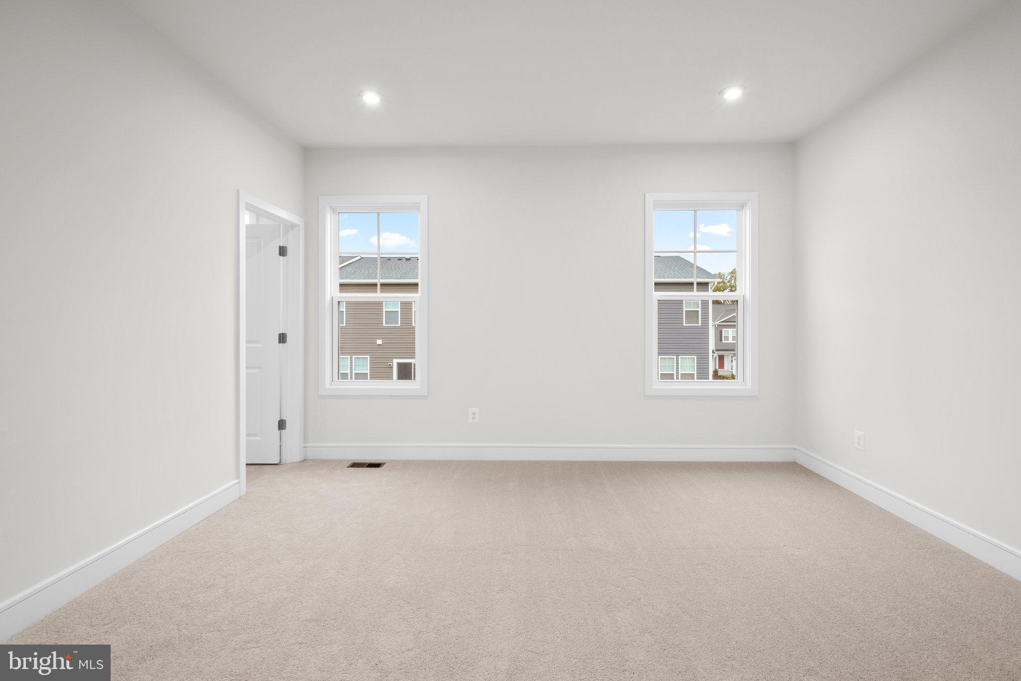 116 Leather Flower Dr