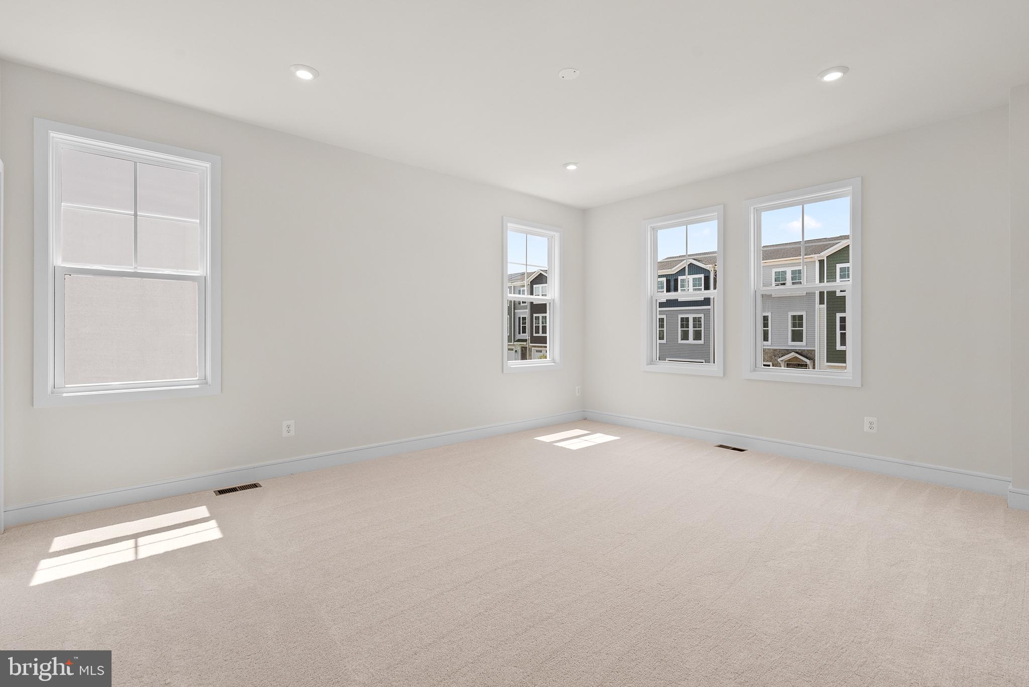 121 Leather Flower Dr