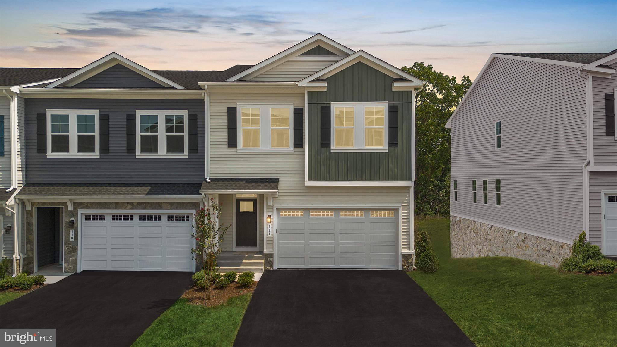 121 Leather Flower Dr