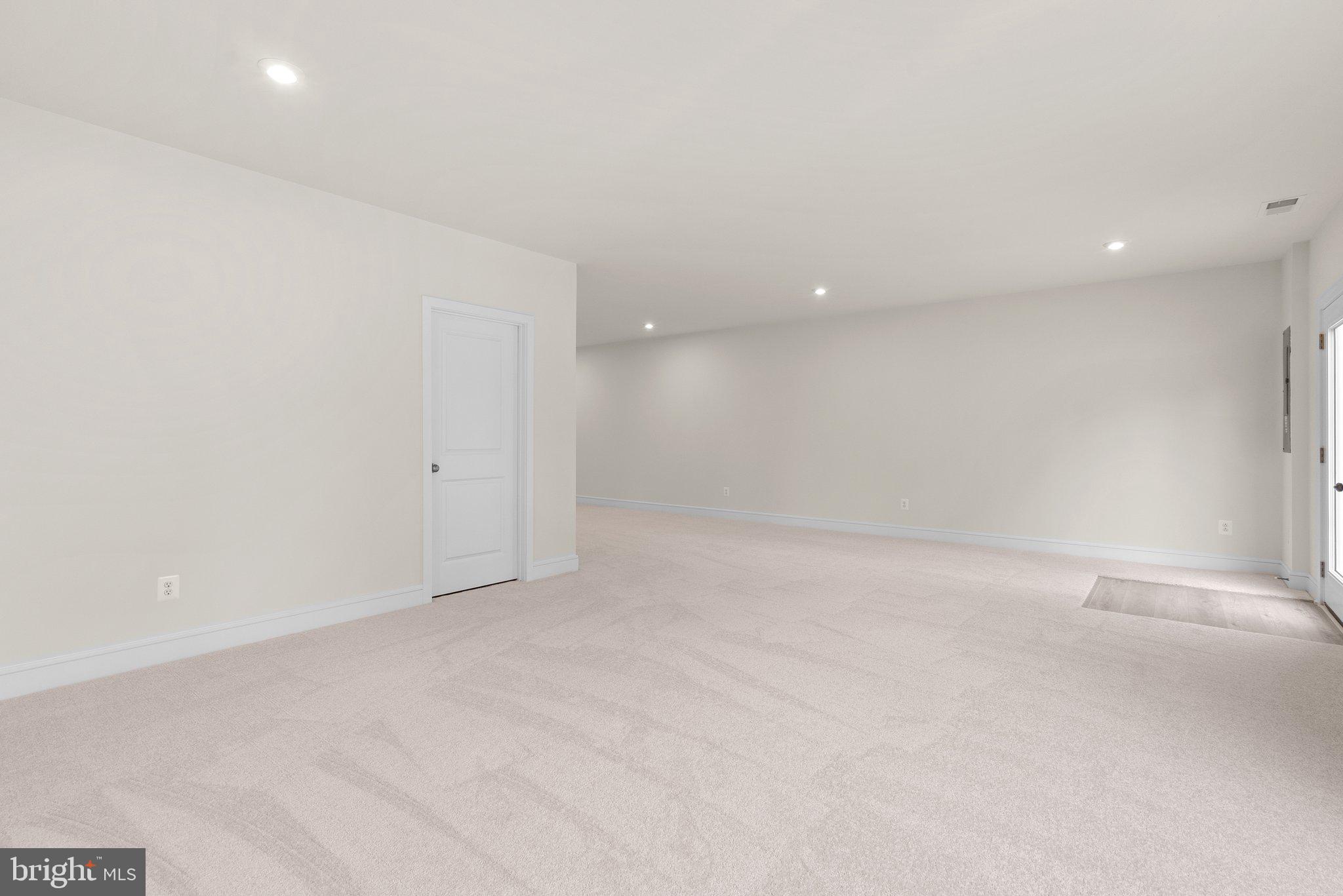 121 Leather Flower Dr