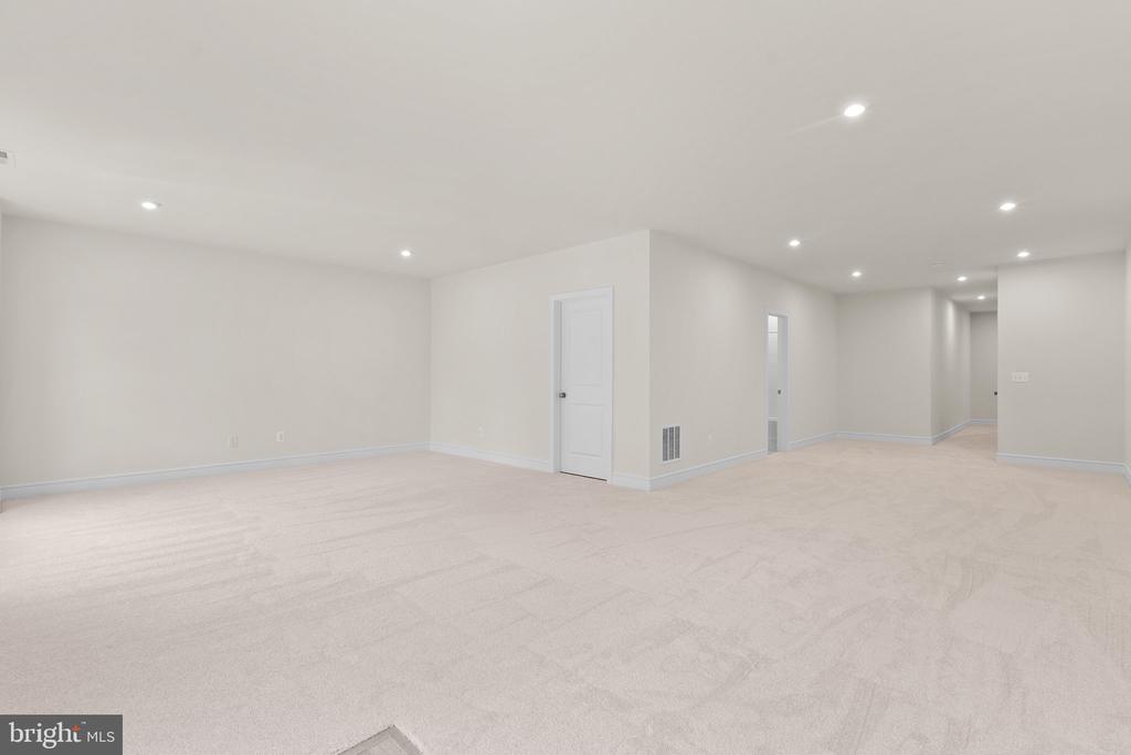 121 Leather Flower Dr