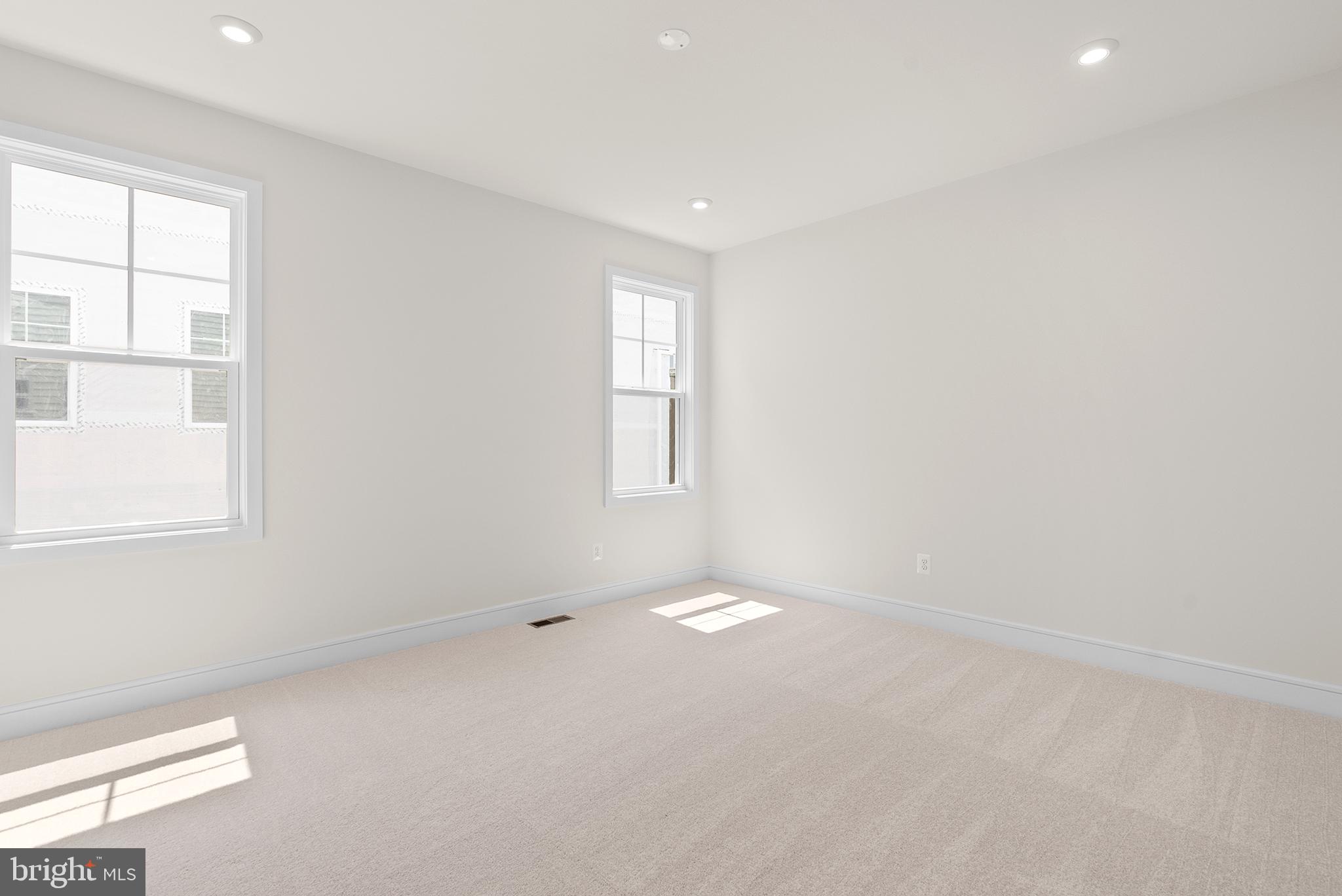 121 Leather Flower Dr