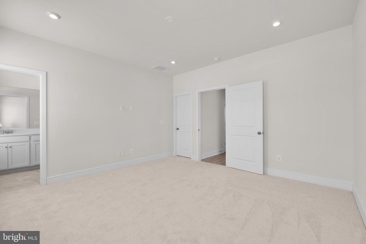 117 Checkerspot Way