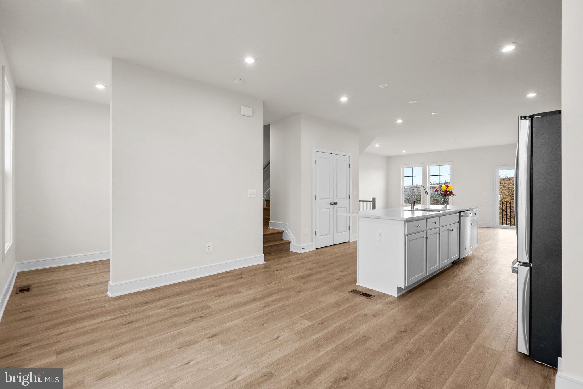 109 Checkerspot Way