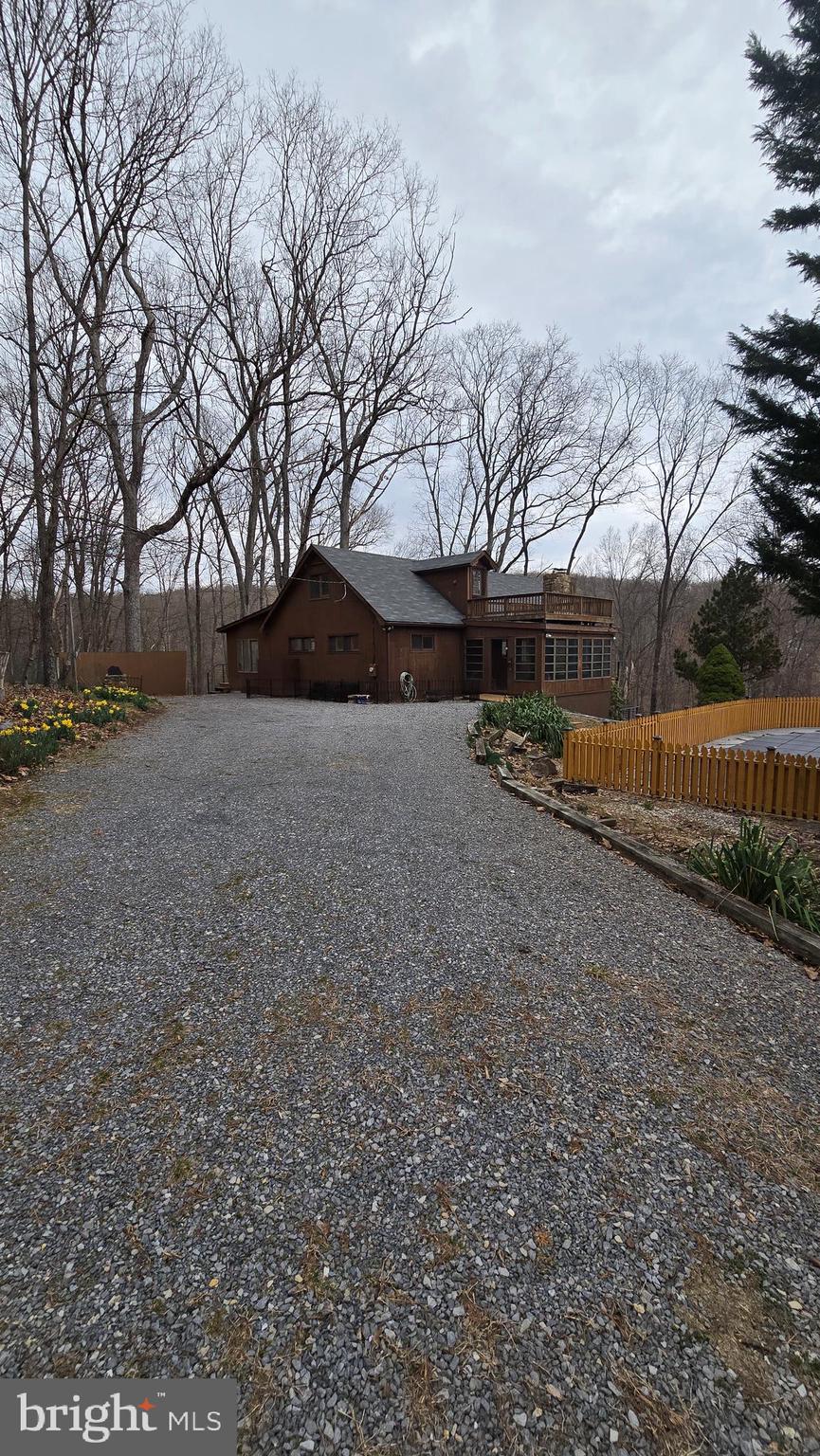 274 THREE OAKS DR