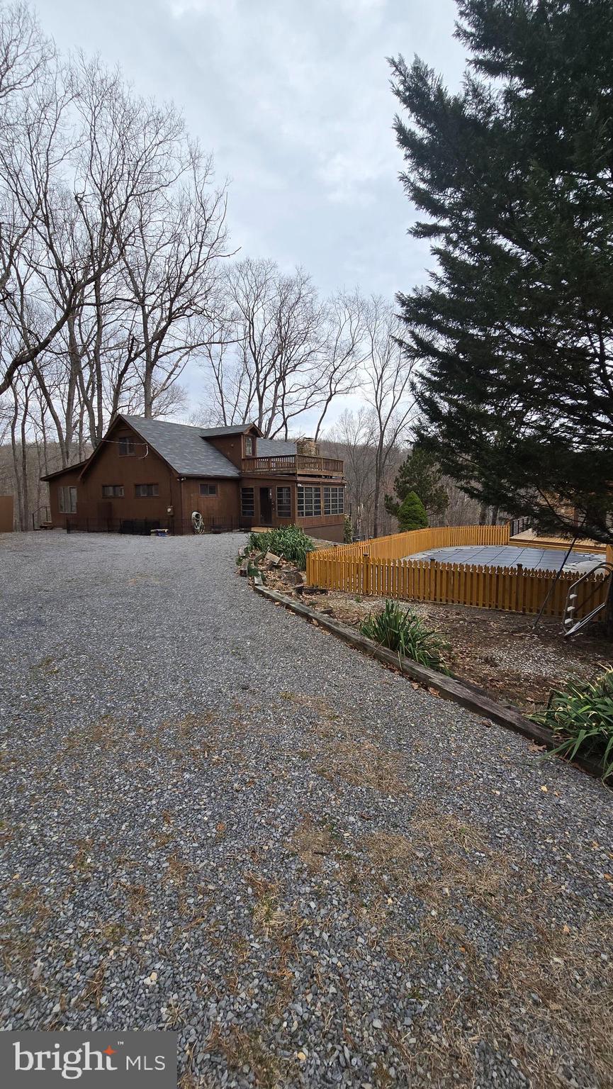 274 THREE OAKS DR