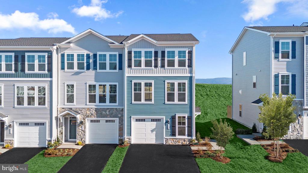 115 Checkerspot Way