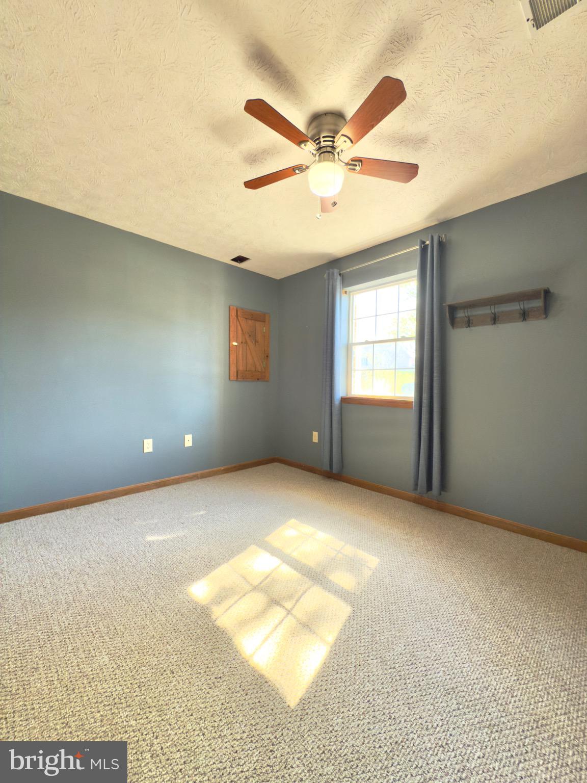 103 Charlton Rd