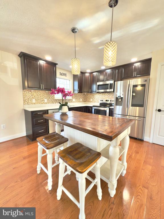 103 Charlton Rd