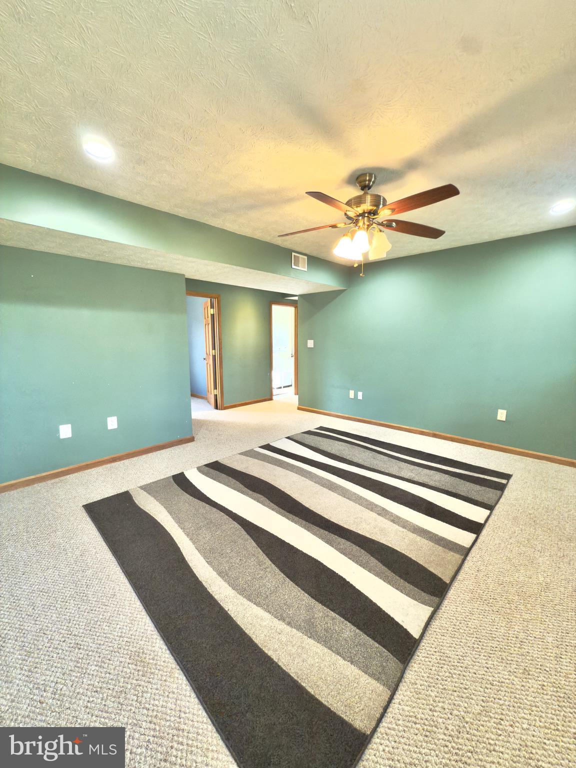 103 Charlton Rd