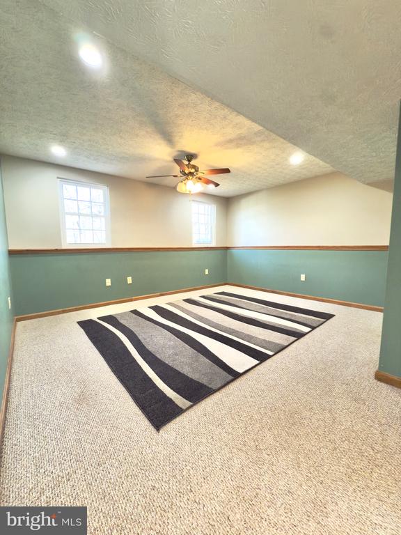 103 Charlton Rd