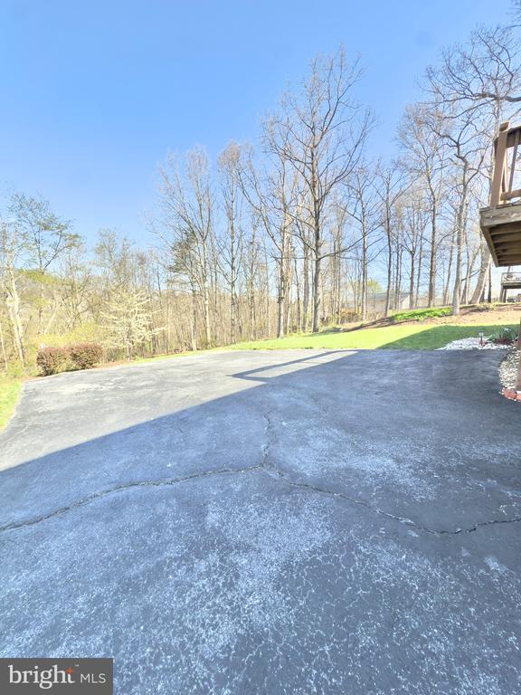 103 Charlton Rd