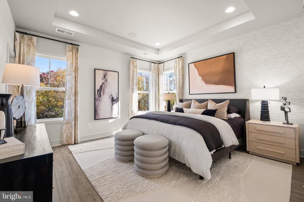 135 Wake Robin Ct