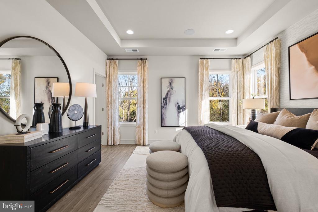 135 Wake Robin Ct
