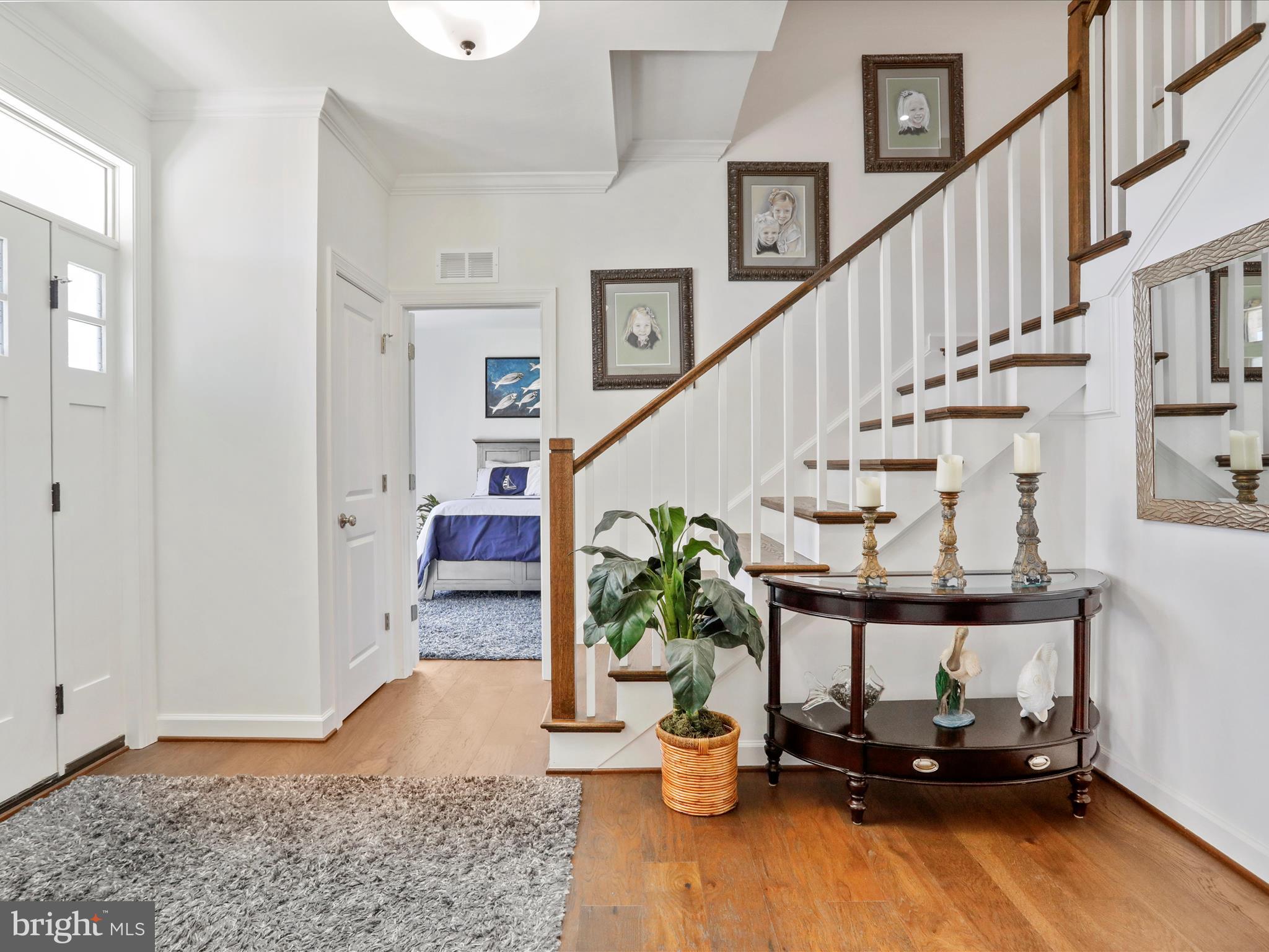183 Garrison Ct