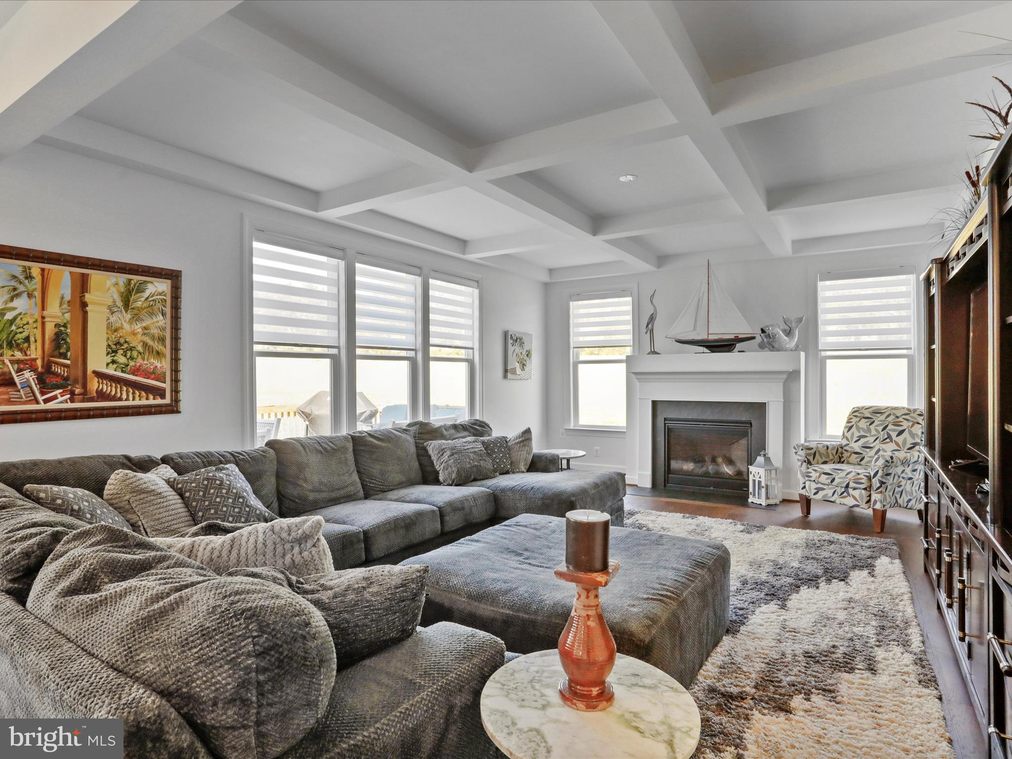 183 Garrison Ct