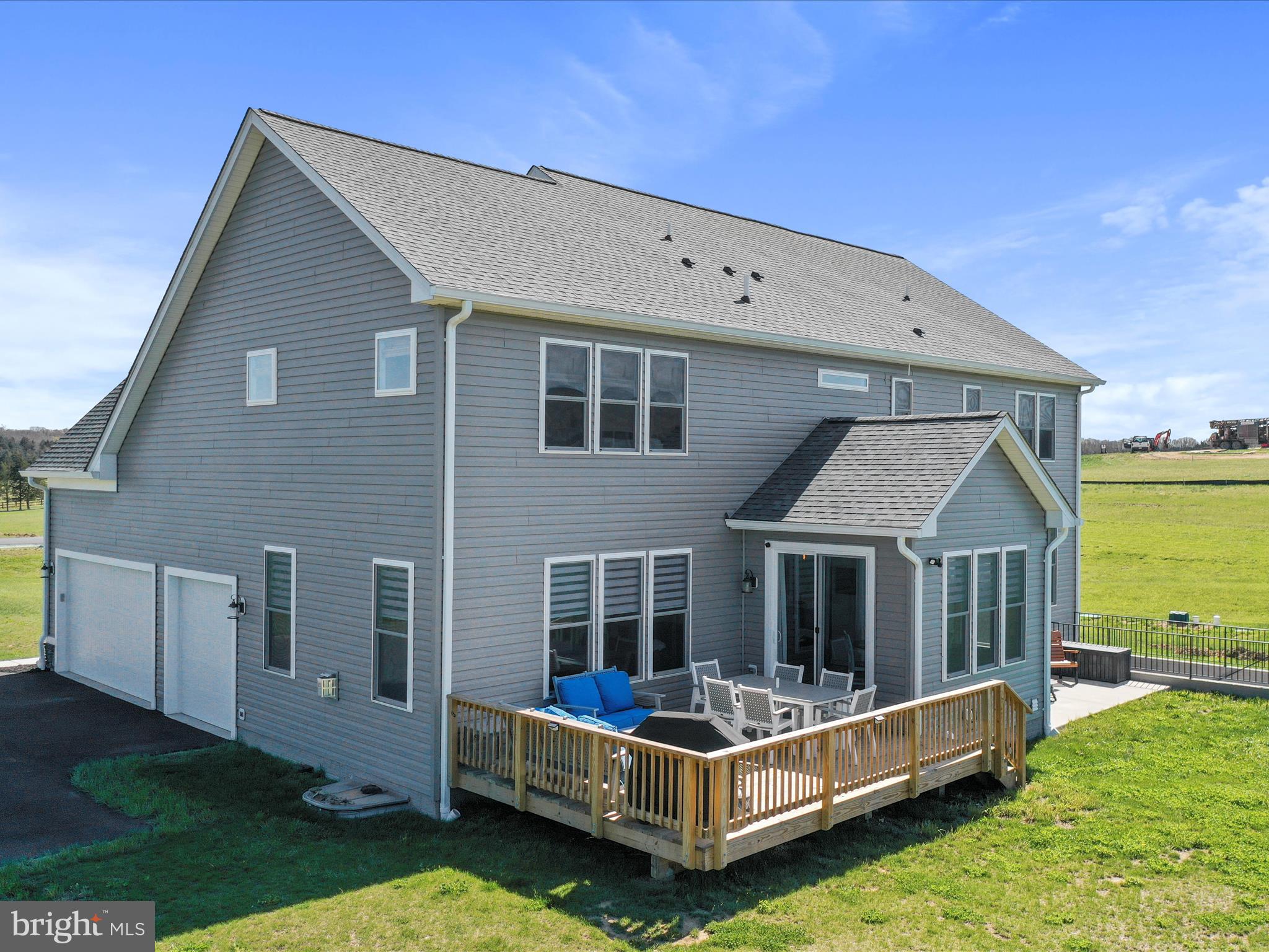 183 Garrison Ct