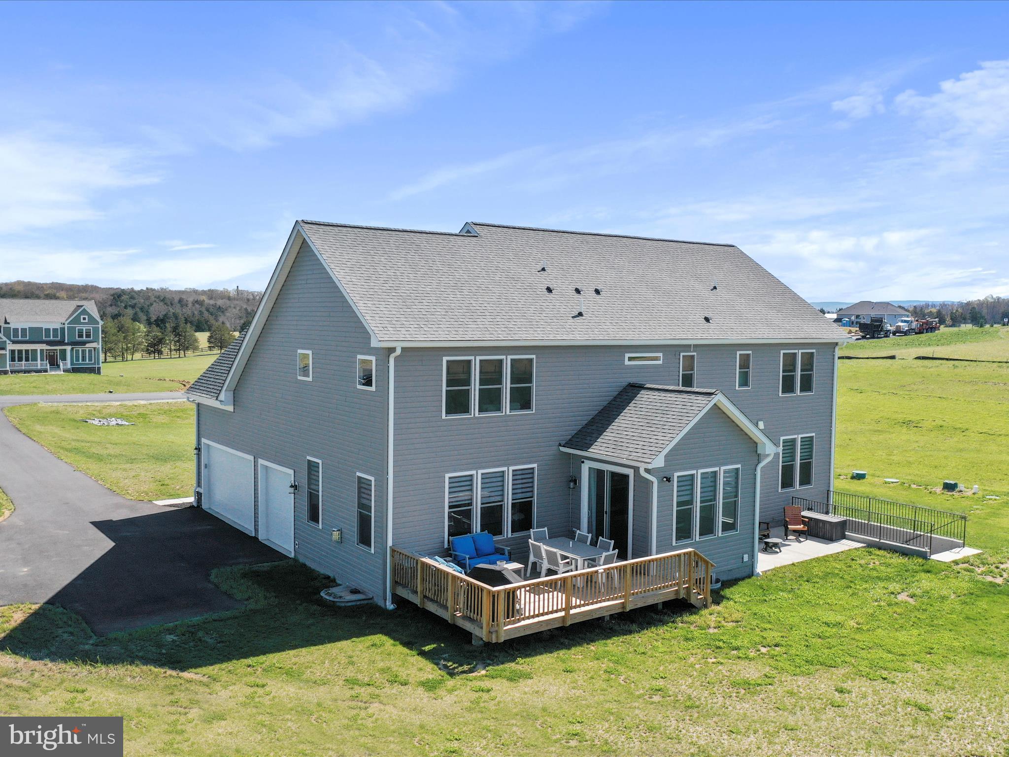 183 Garrison Ct