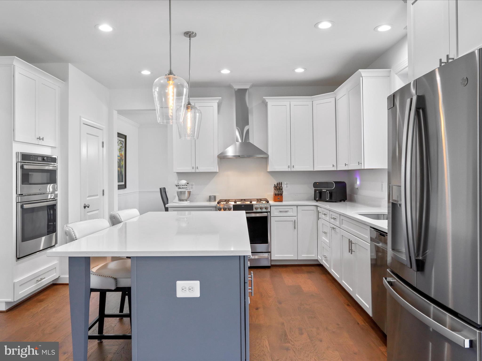 183 Garrison Ct