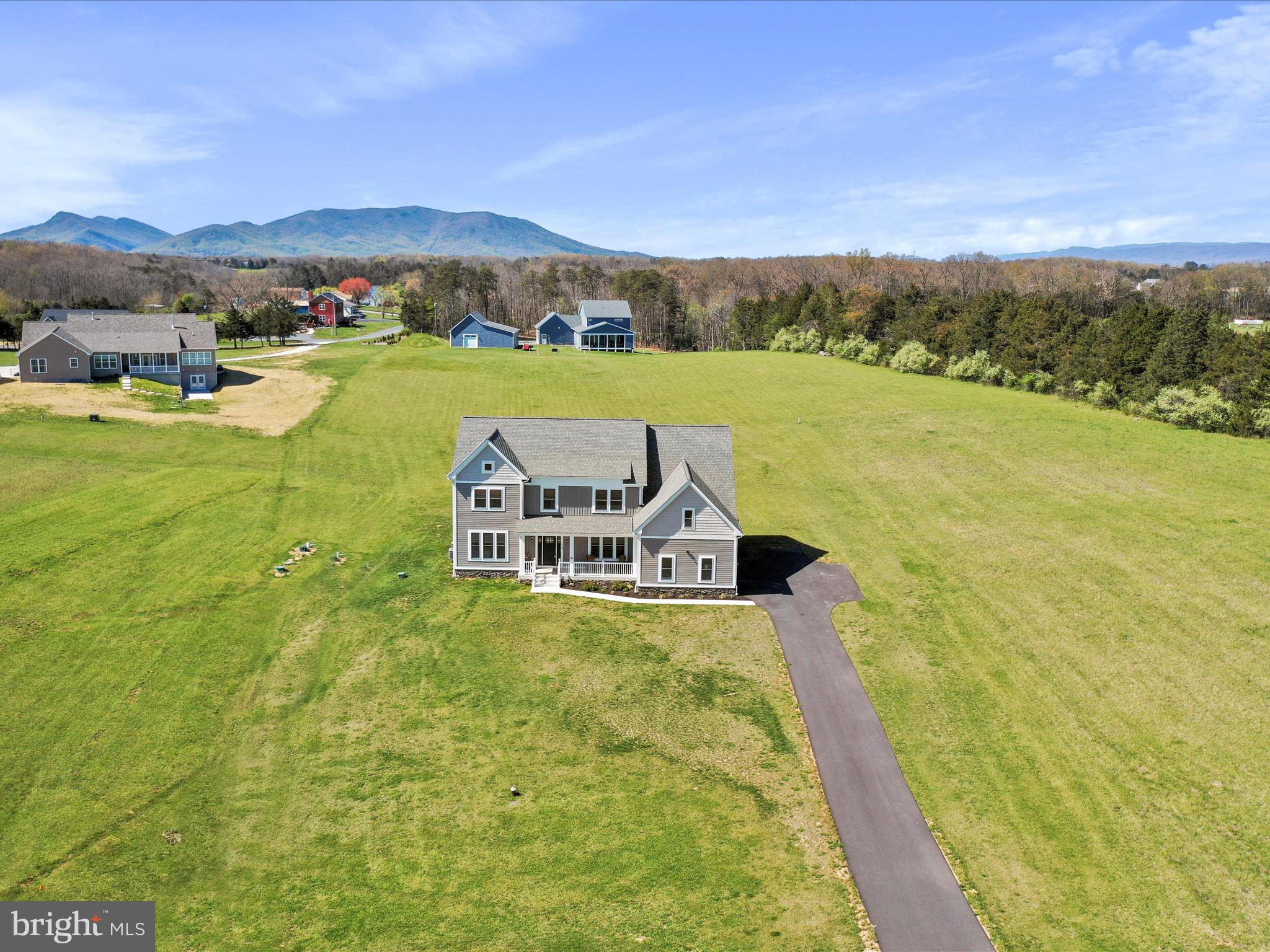 183 Garrison Ct