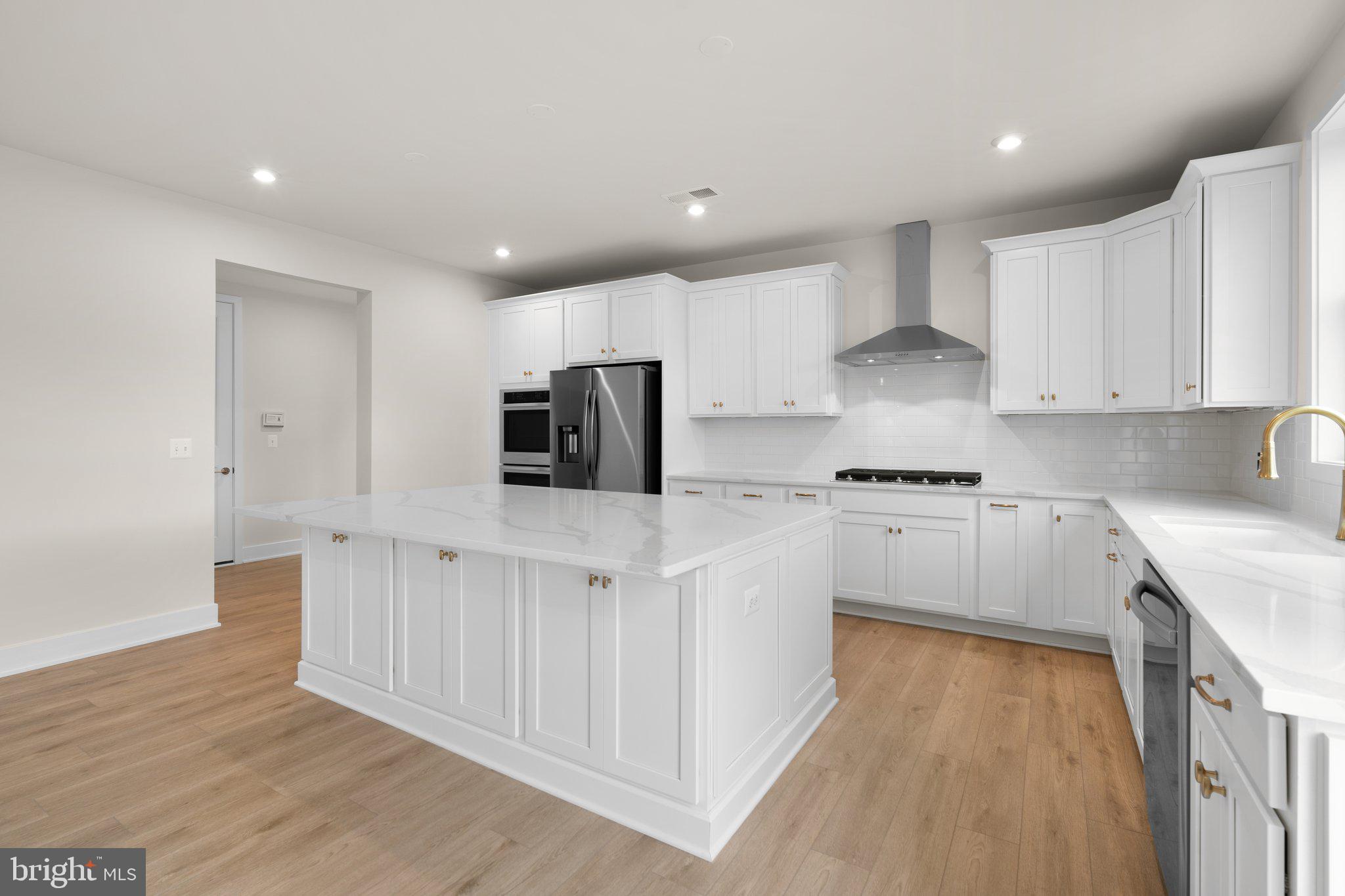 130 Sapphire St