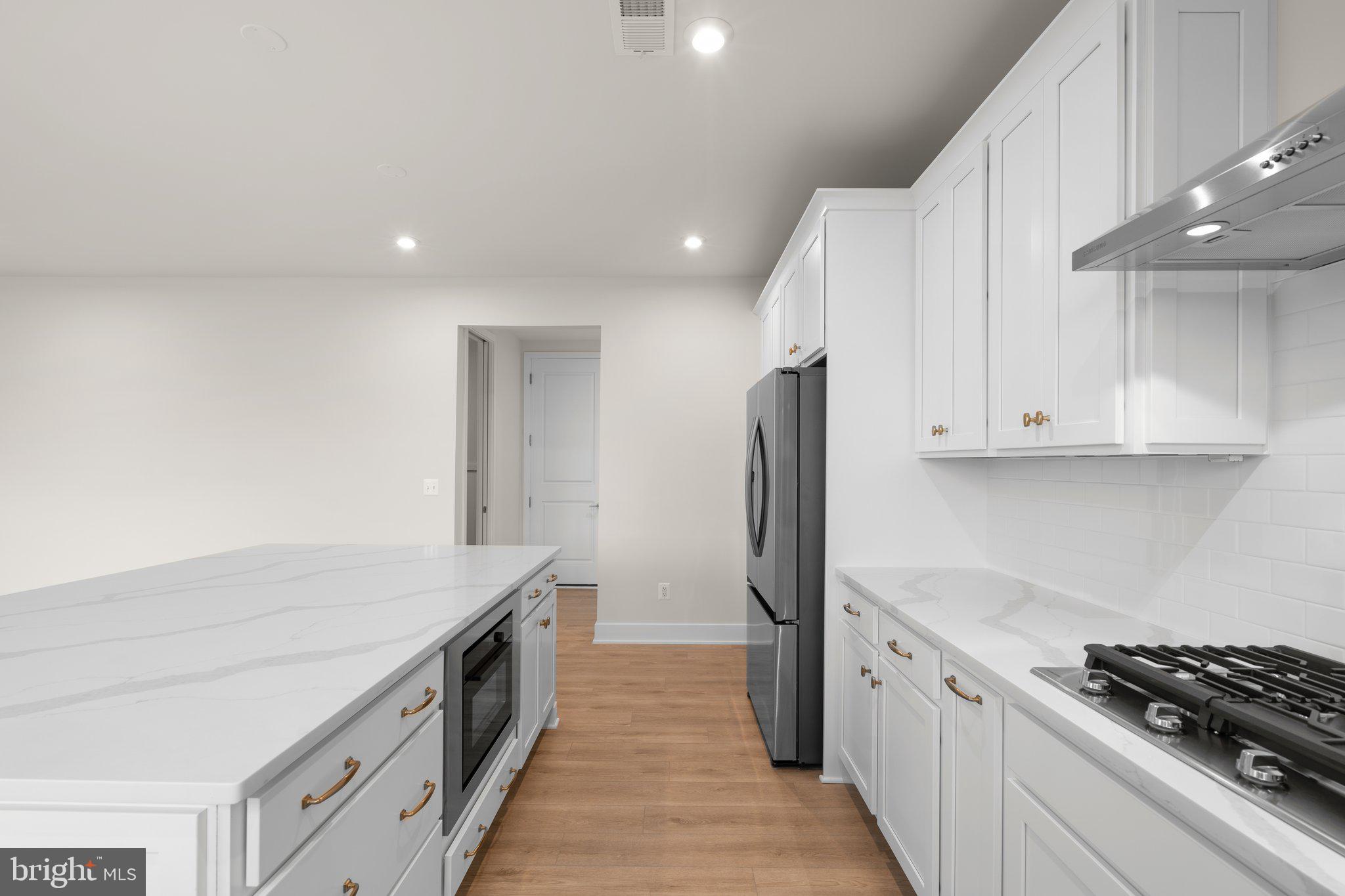 130 Sapphire St