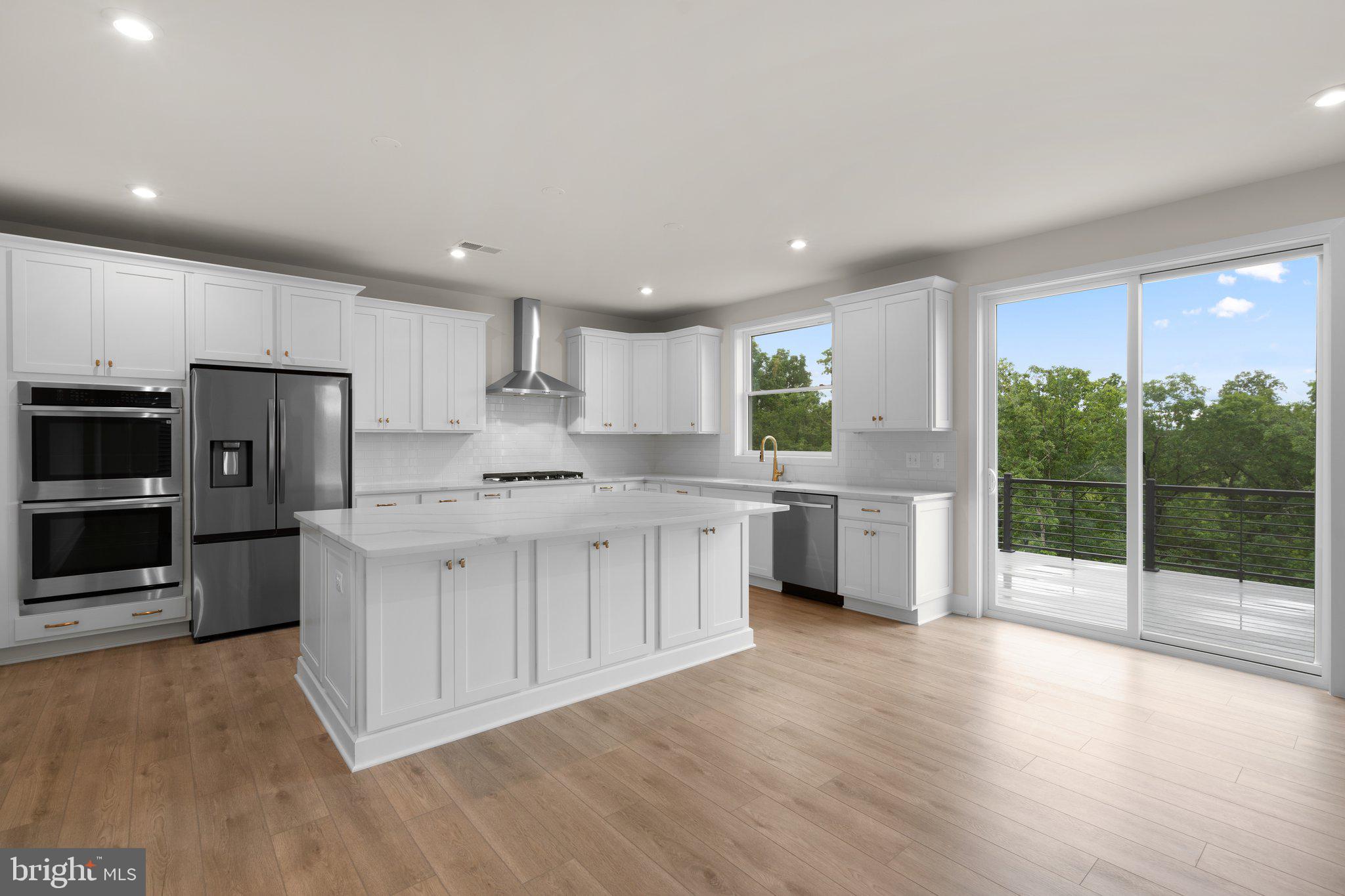 130 Sapphire St